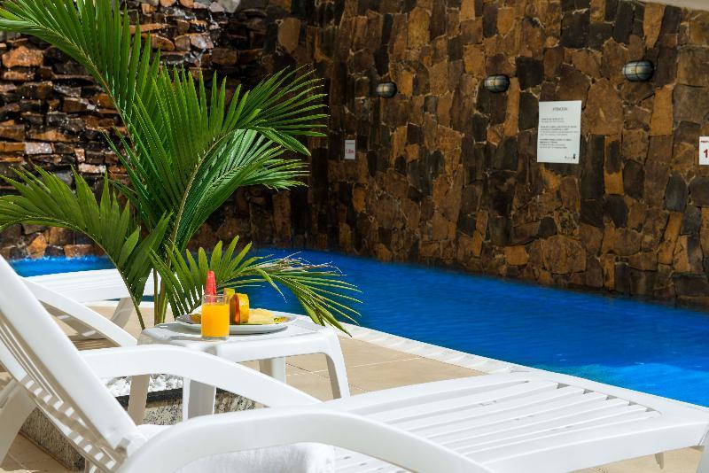Arami Hotel & Lodge Puerto Iguazú Exterior foto
